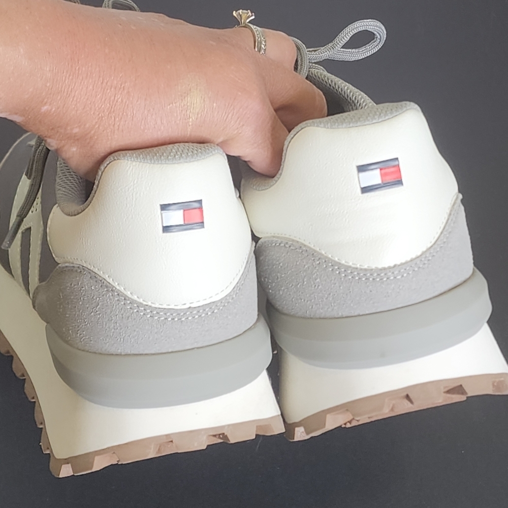 Tommy Hilfiger Gray and White Men's Shoes - Picture 4 of 6